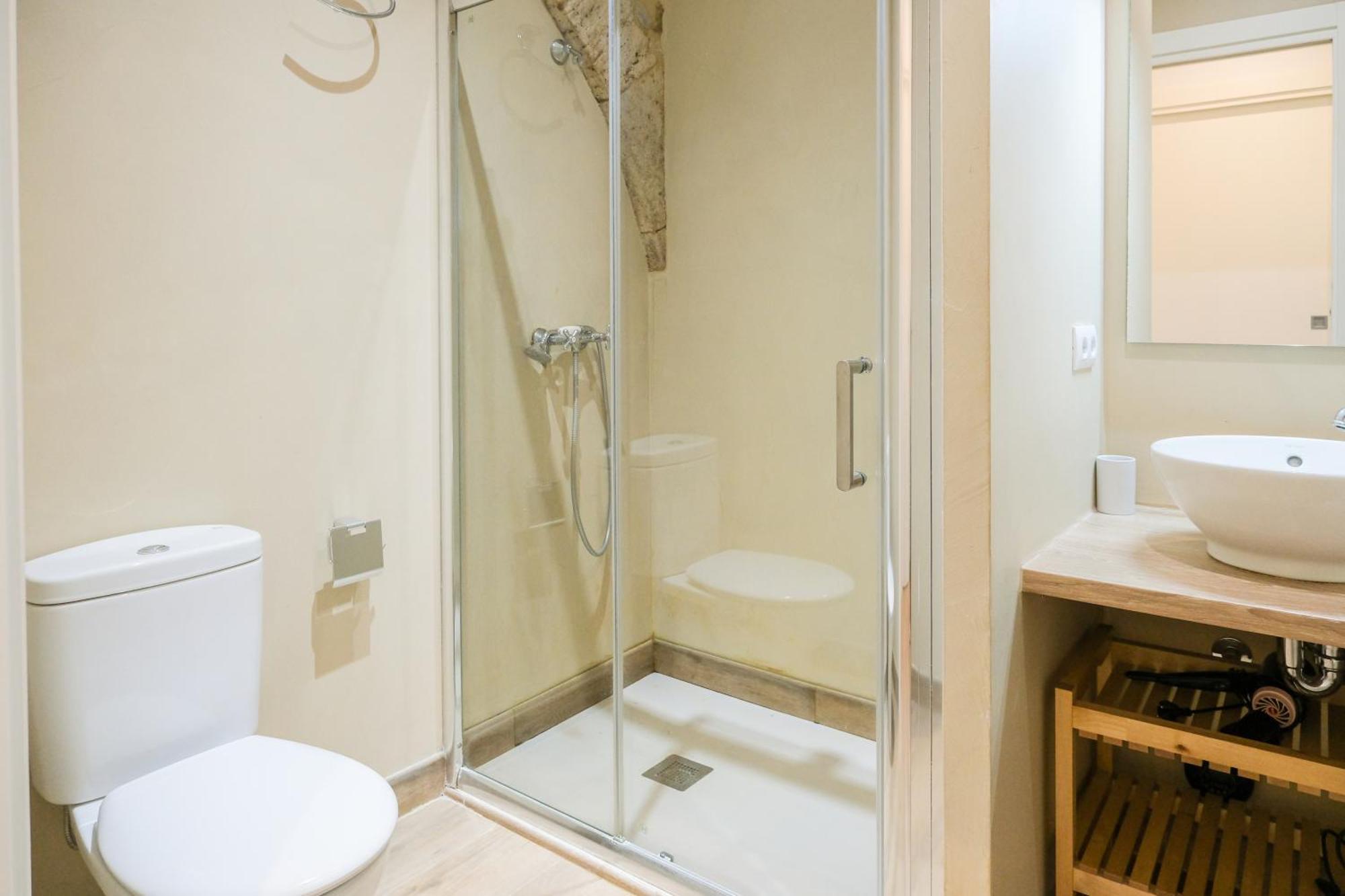 Ganganell Centre Apartamento Con Patio Besalú Kültér fotó